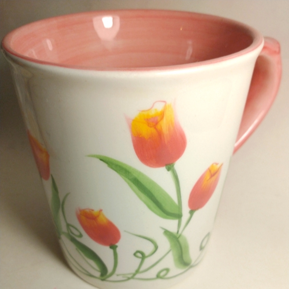 Oversized Tulip Mug.. Great for office.
